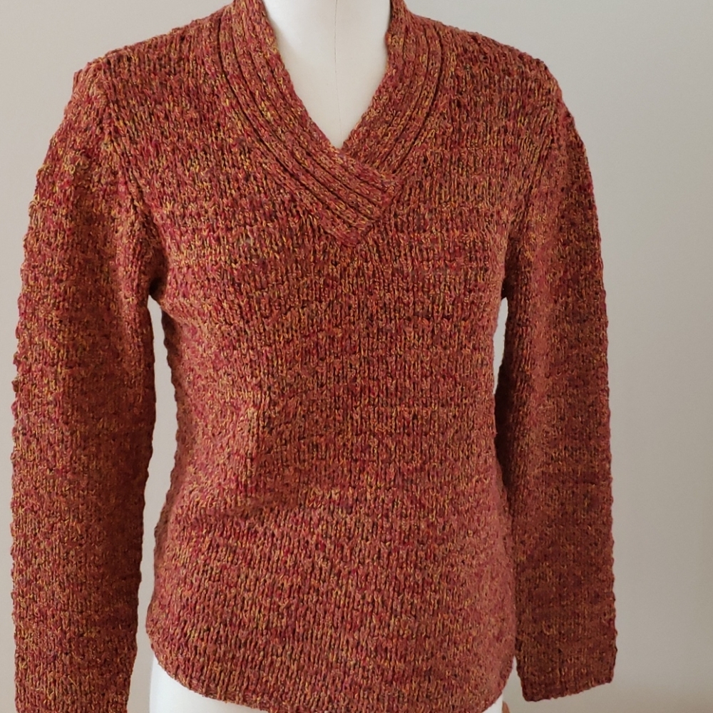 🌲Nygard v neck sweater